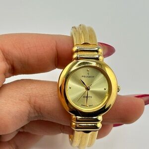 Vintage Peugeot Quartz Bangle watch Japanese movements 220*